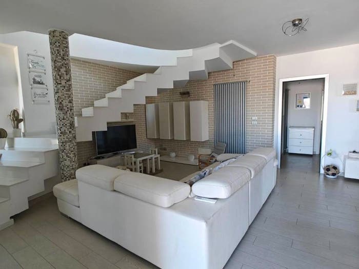 Casa con 6 locali in vendita in Via Cocchione, Cappelle sul Tavo