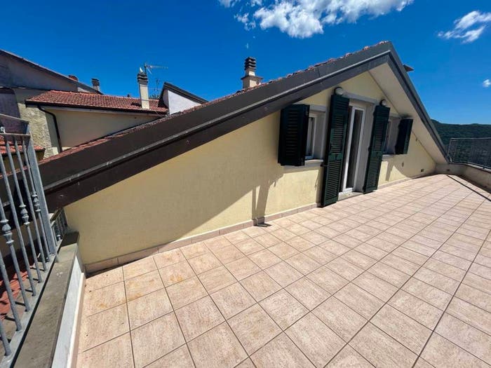Appartamento con 5 locali in vendita in Calice al Cornoviglio