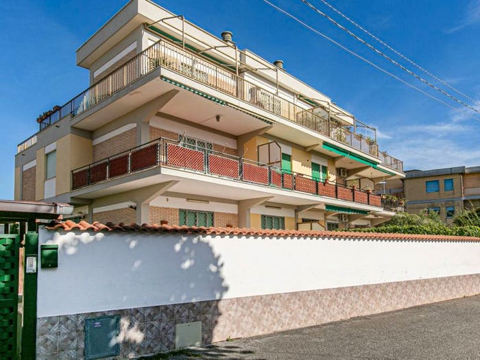 Appartamento quadrilocale in vendita in Via delle Meduse, Lavinio Mare, Anzio