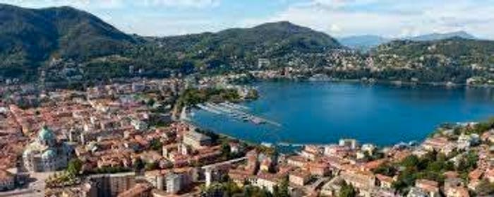 Casa con 6 locali in vendita in Viale Varese Crocifisso, Como