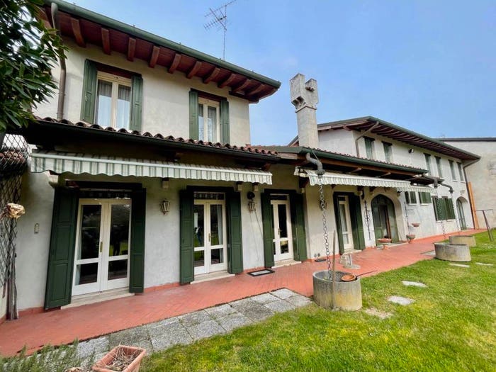 Casa con 6 locali in vendita in Centro, Teglio Veneto