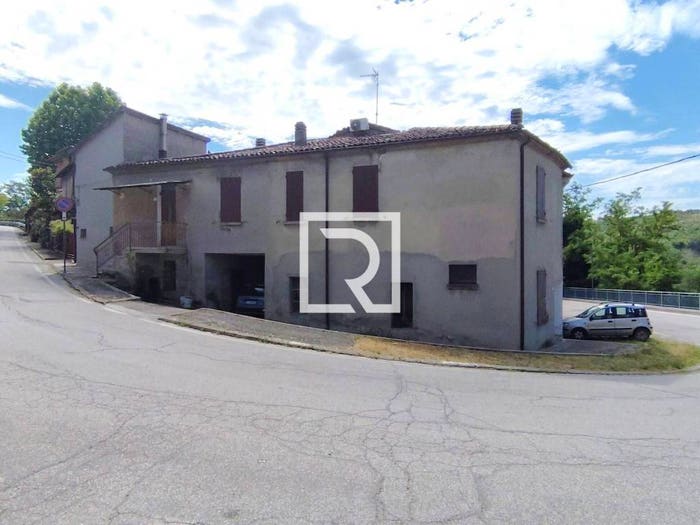 Casa bilocale in vendita in Predappio Alta, Predappio