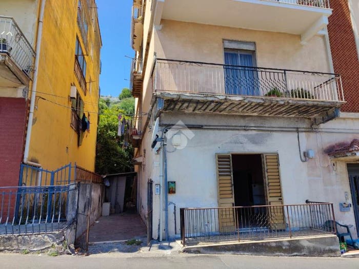 Appartamento trilocale in vendita in Via Pancrazio De Pasquale, Centro, GiardiniNaxos