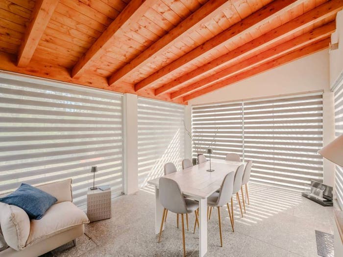 Casa con 6 locali in vendita in via Cadorna, Ameno