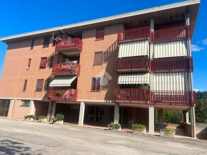Appartamento trilocale in vendita in Via dei Modellatori, Centro, Deruta