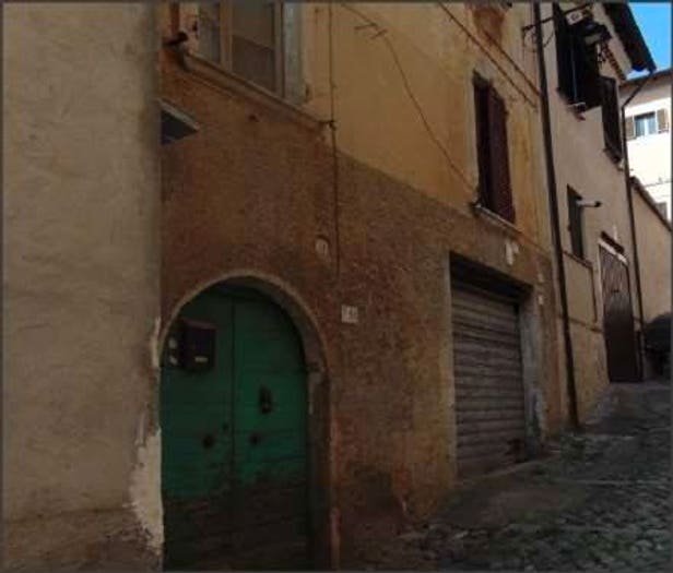 Appartamento quadrilocale in vendita in VIA MAMELI, Centro, Priverno