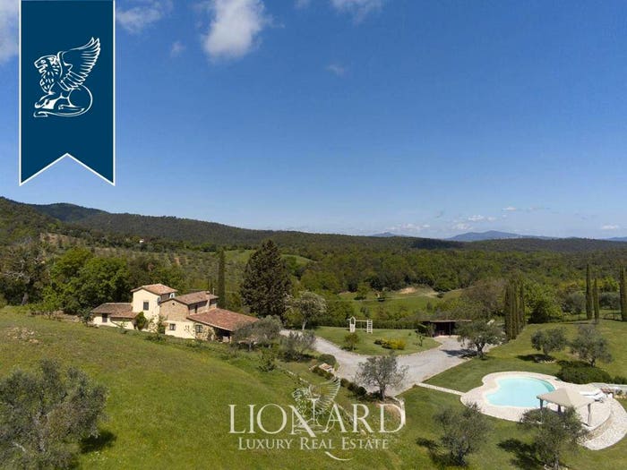 Casa con 6 locali in vendita in Civitella Paganico