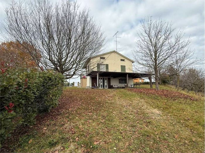 Casa con 6 locali in vendita in Strada Monte Farneto, Neviano degli Arduini