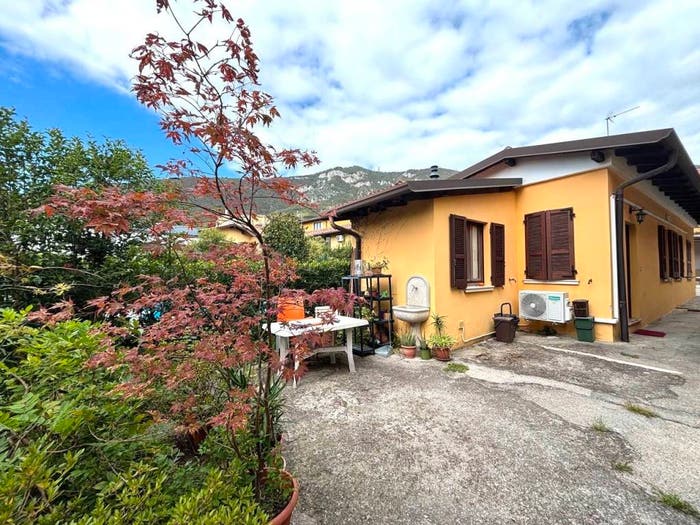 Appartamento bilocale in vendita in Via Trento, Centro, Botticino