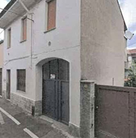 Appartamento quadrilocale in vendita in Via Giuseppe Giannini, Centro, Parabiago