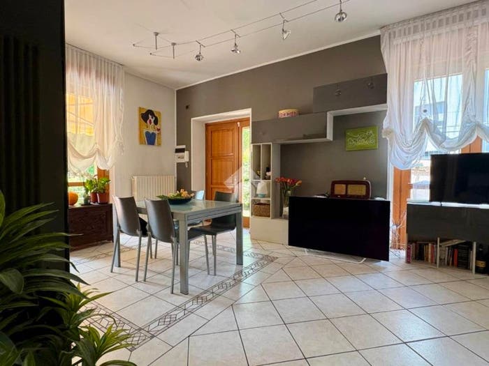 Casa con 6 locali in vendita in Corso Milano, Corso Dante, Asti