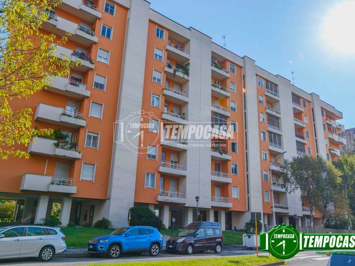 Appartamento con 5 locali in vendita in Via Sporting Mirasole, Noverasco Sporting Mirasole, Opera