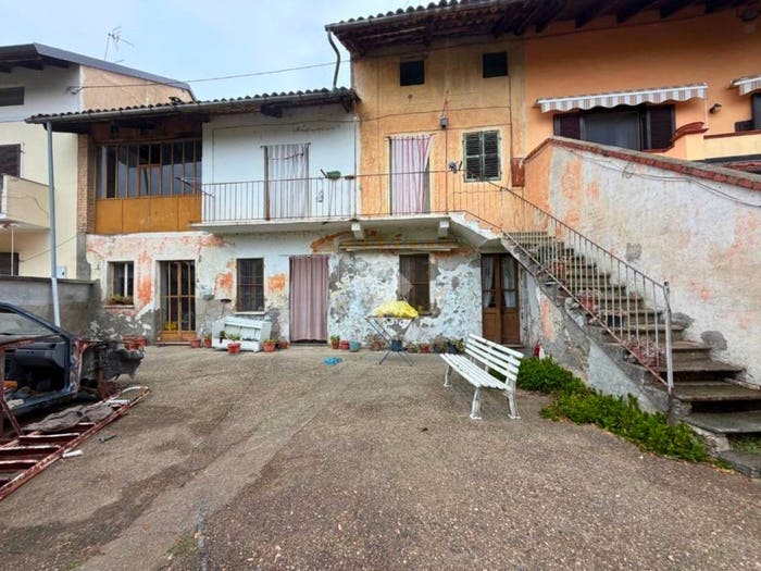 Casa quadrilocale in vendita in Via mazze', Bianzè
