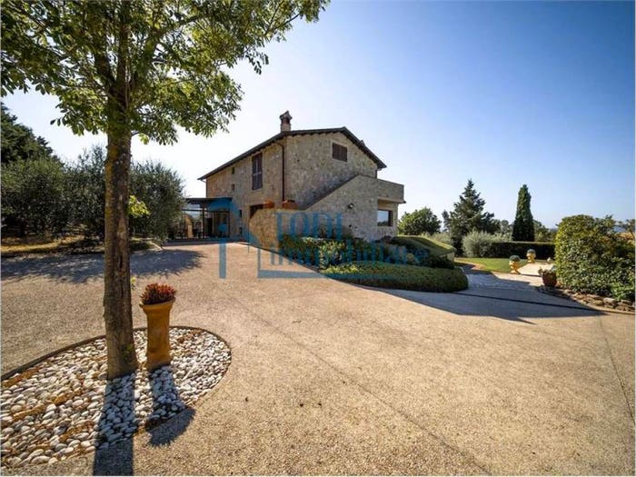 Casa con 6 locali in vendita in Strada Provinciale Montecastrilli, Montecastrilli