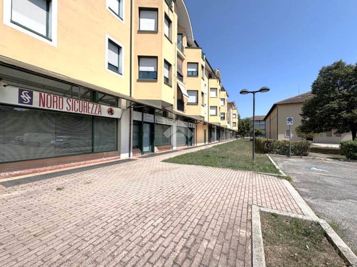 Appartamento bilocale in vendita in Largo Tiepolo, Centro, Creazzo