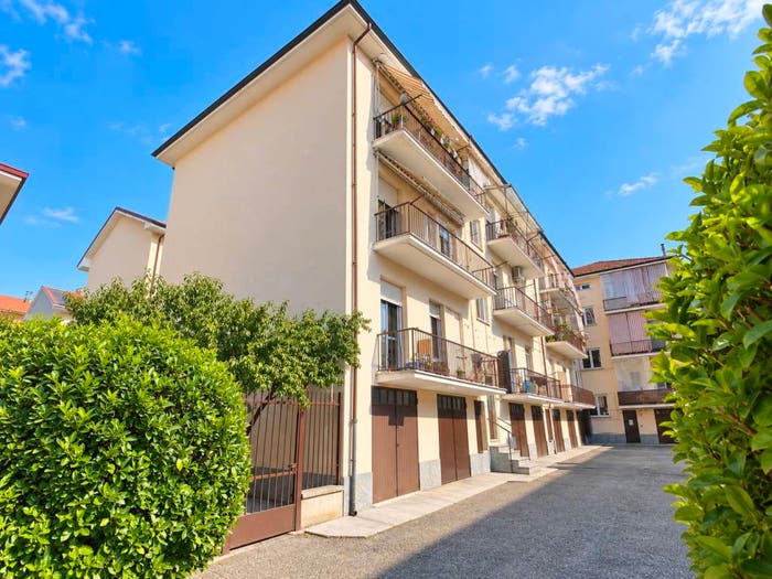 Appartamento quadrilocale in vendita in Via Aldo Moro, Borgo Piave Corso Europa Zona Ferrero, Alba