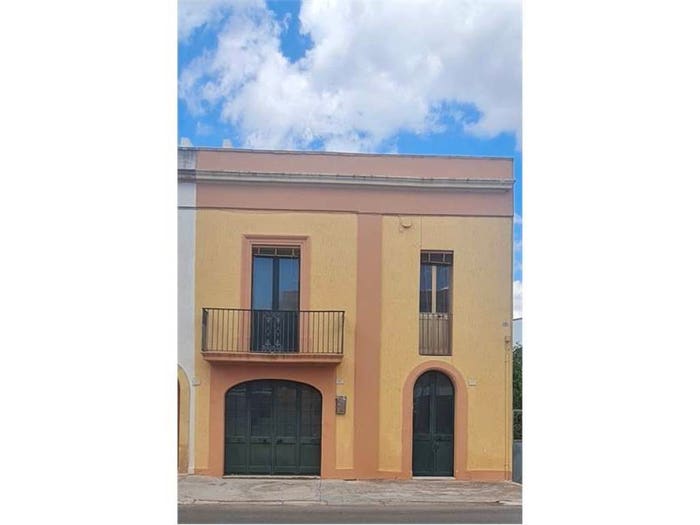 Casa con 6 locali in vendita in Via Principe di Plemente, Collepasso