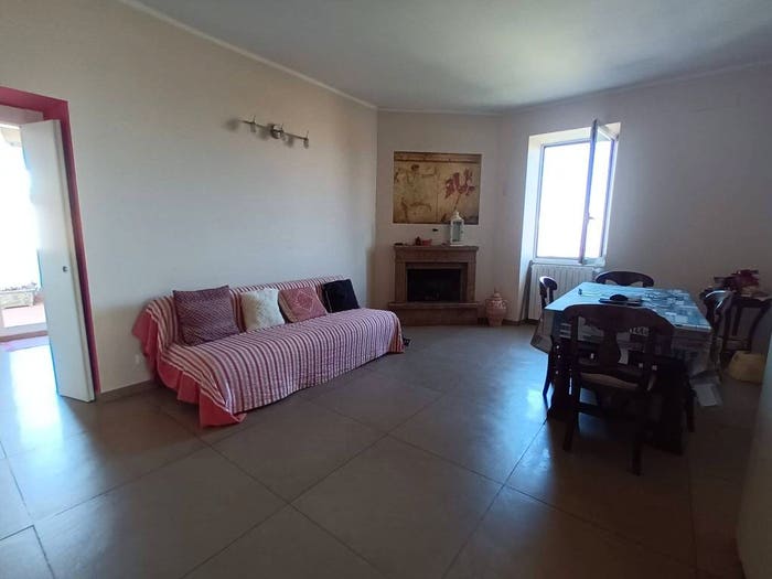 Casa trilocale in vendita in Viale Maggio, Centro, Marino