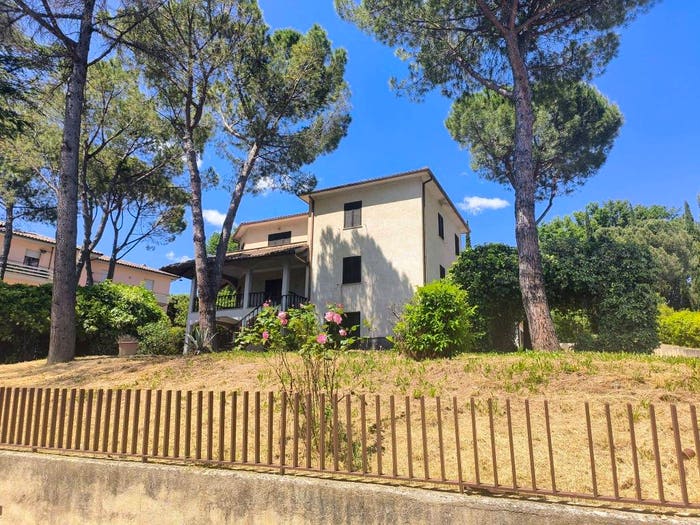 Casa con 6 locali in vendita in Via Fratelli Rosselli, Bruna, Castel Ritaldi
