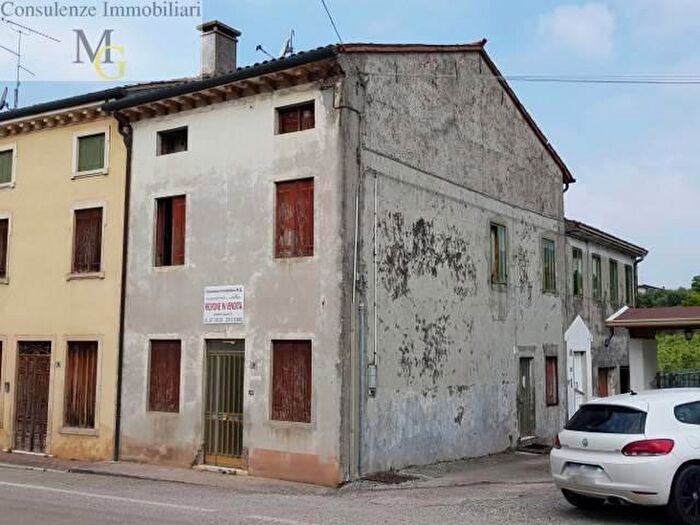 Appartamento con 7 locali in vendita in Ronca'