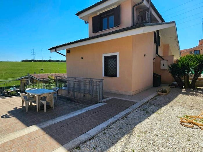 Casa con 5 locali in vendita in Via Francesco Borromini, Pichini, Guidonia Montecelio