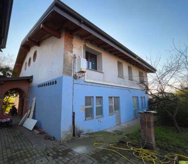 Casa con 6 locali in vendita in Via Cascina Fenatica, Fontanella