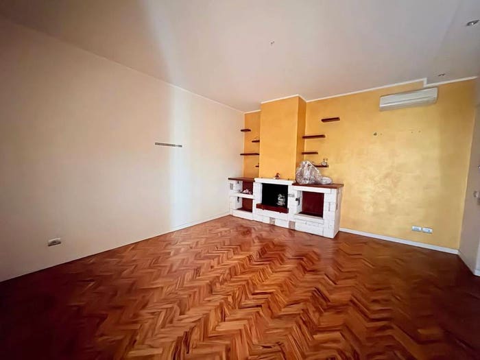 Casa con 6 locali in vendita in Pinarella, Cervia