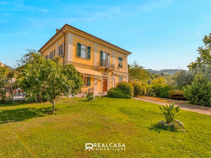 Casa con 6 locali in vendita in Via Pozzuolo Favaro, Favaro La Lobbia, La Spezia