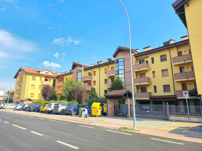 Appartamento trilocale in vendita in Via Dante Alighieri, Cento Paese, Cento
