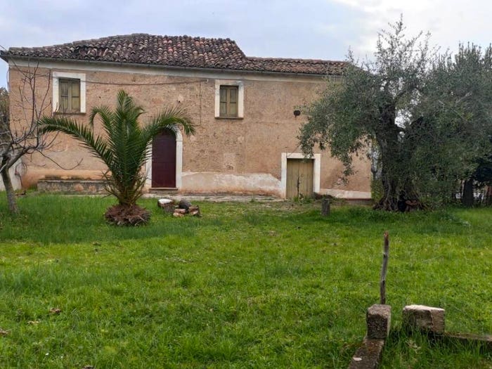 Casa con 6 locali in vendita in Contrada Palombari, Castrovillari