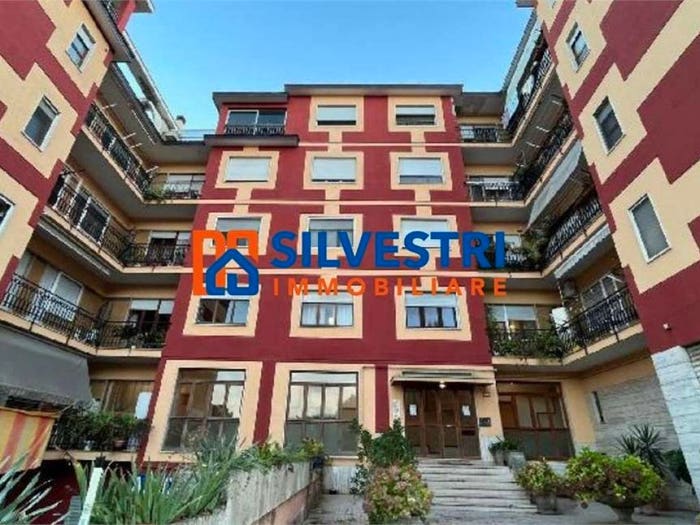 Appartamento trilocale in vendita in Via Napoli, Rione Libertà, Benevento
