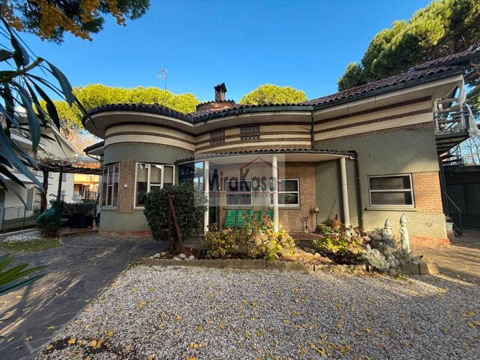 Casa con 6 locali in vendita in rotonda silvio pellico, Centro, Cervia
