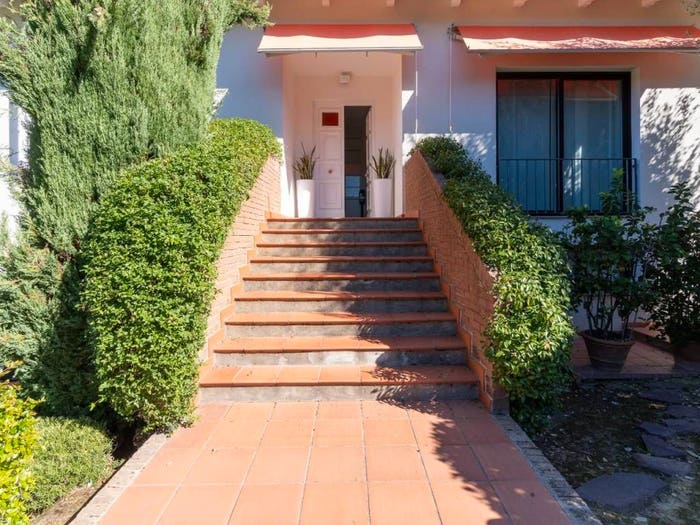 Casa con 5 locali in vendita in Empoli, Stazione Agenzia delle Entrate