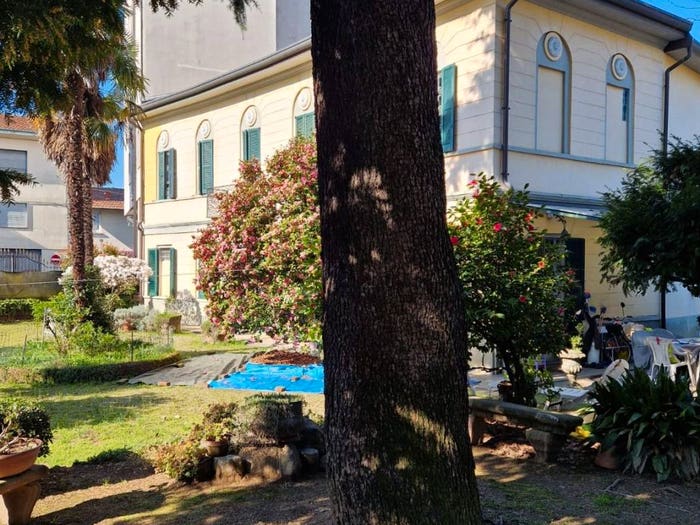 Casa con 6 locali in vendita in Via Parrocchiale, Cedrate, Gallarate