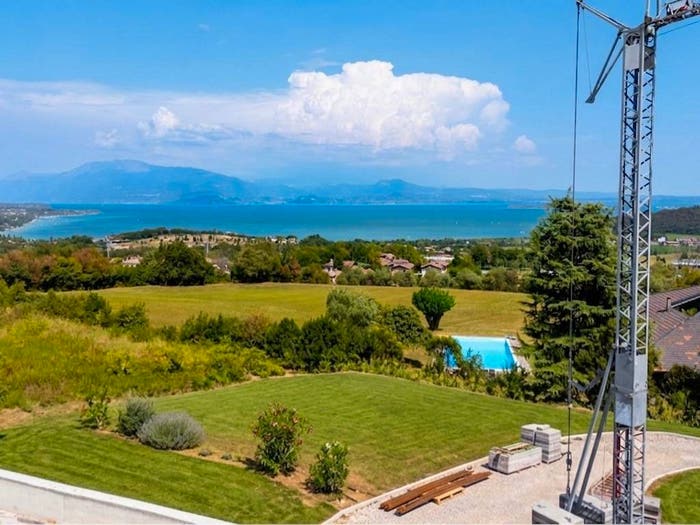 Casa con 6 locali in vendita in Via Barcuzzi, Barcuzzi, Lonato del Garda
