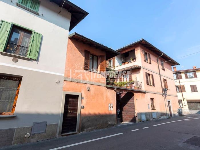 Casa quadrilocale in vendita in Via Porta Rocca, Rivolta d'Adda