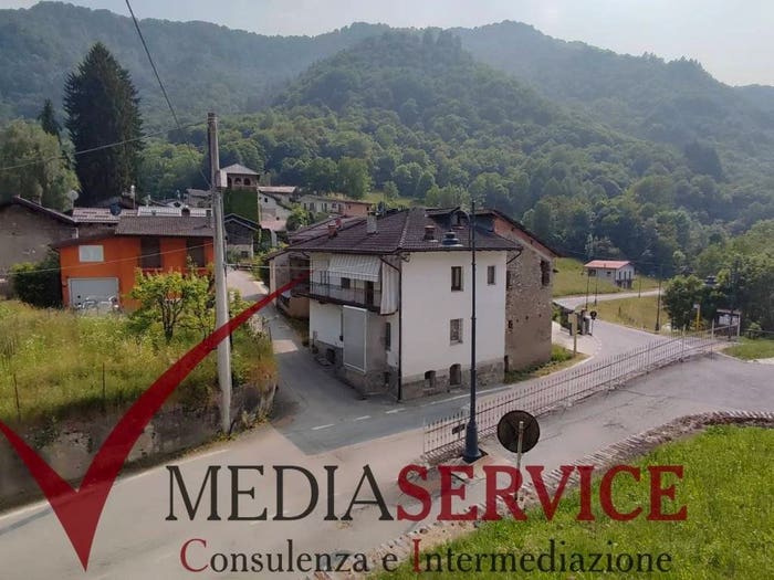 Appartamento quadrilocale in vendita in Frazione Serre, Valloriate