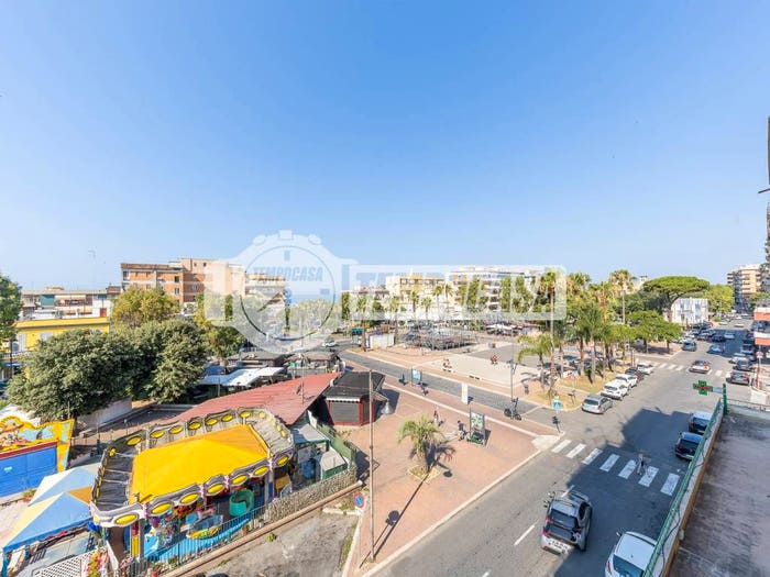 Appartamento trilocale in vendita in Via ANCONA, Centro, Ladispoli