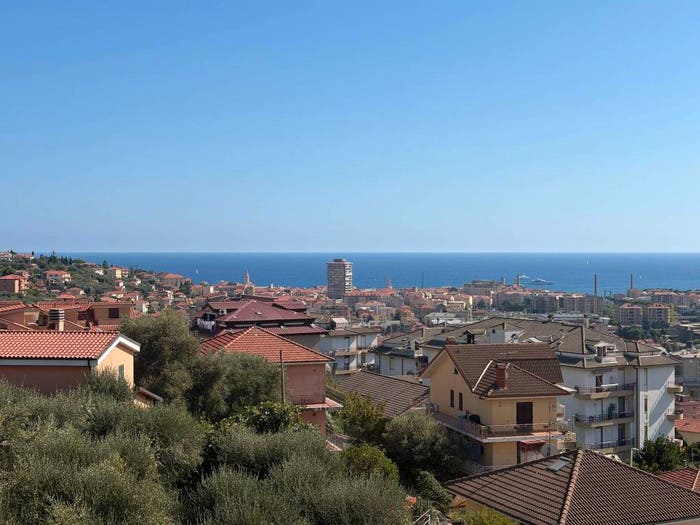 Appartamento bilocale in vendita in Via Privata Carli, Castelvecchio, Imperia