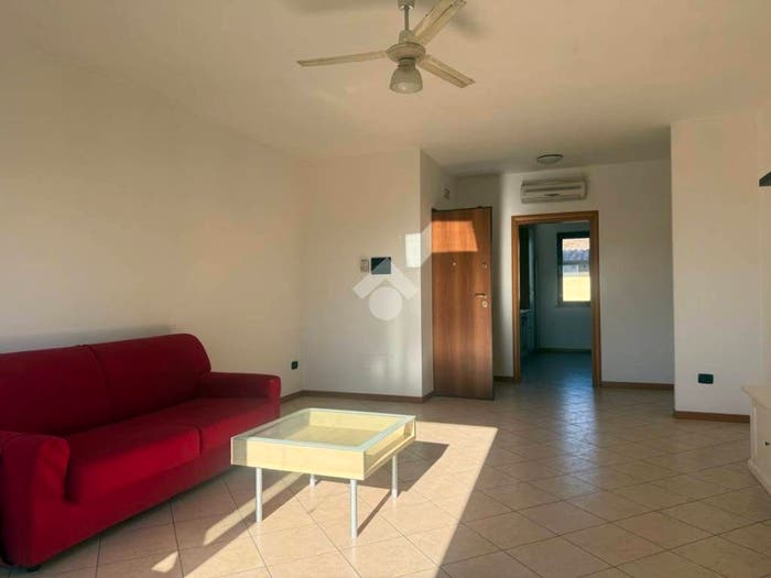 Appartamento quadrilocale in vendita in Viale della Libertà, Aversa