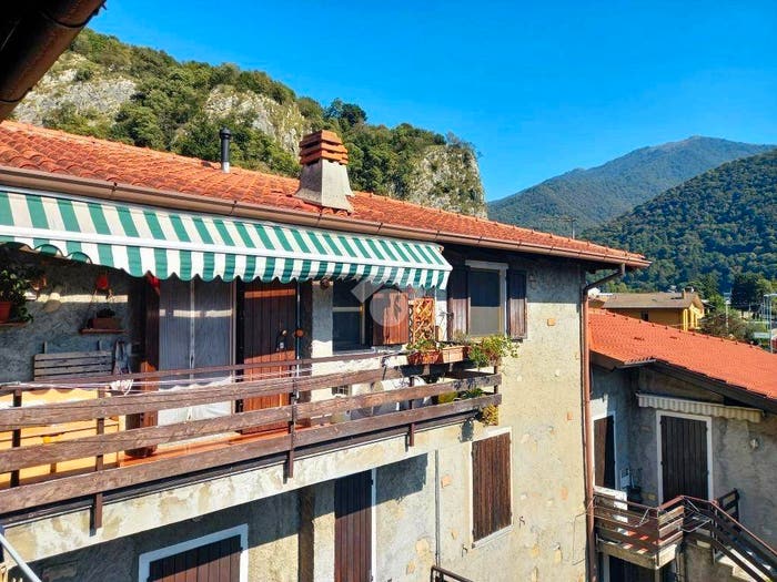 Appartamento trilocale in vendita in Via Cà Nova, Ravella, Castelmarte