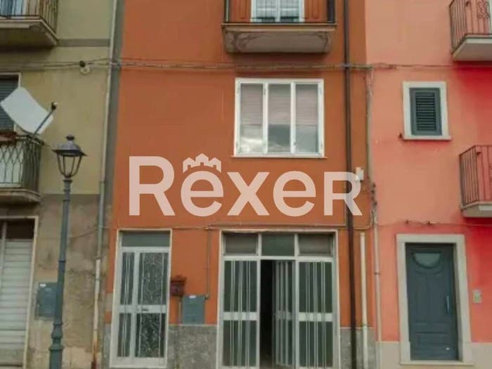 Casa quadrilocale in vendita in Via Roma, Centro, Jelsi