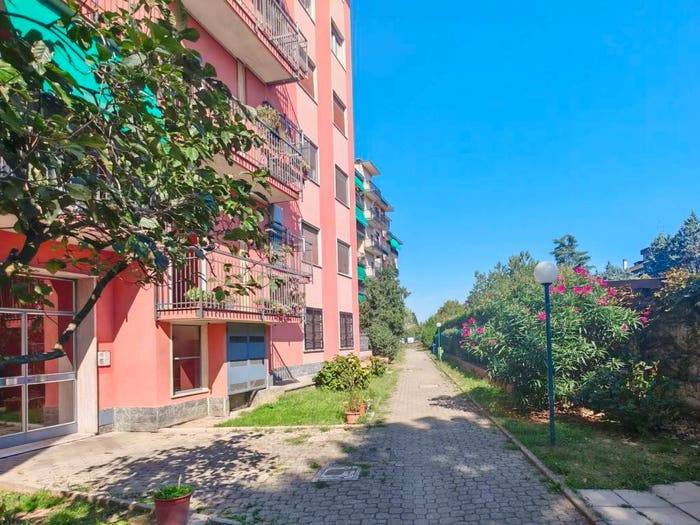 Appartamento trilocale in vendita in Via Rho, Centro, Cornaredo