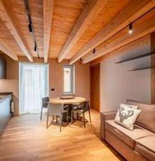 Appartamento trilocale in vendita in Via Luigi Settembrini, Centro, Conegliano