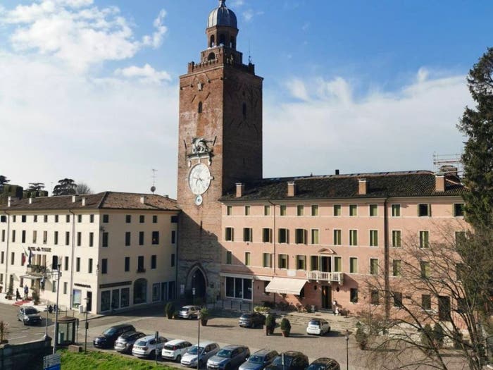 Appartamento quadrilocale in vendita in Corso Aprile, Castelfranco Veneto