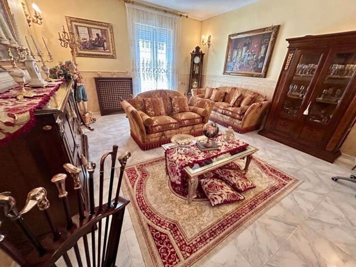 Appartamento con 6 locali in vendita in Via Camogli, Centro, Cerignola