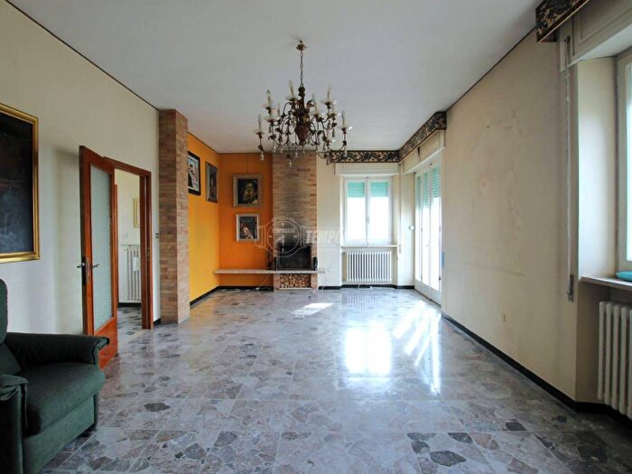 Appartamento quadrilocale in vendita in Via medaglie d'oro, Centro, Fermo