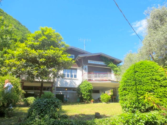 Casa con 5 locali in vendita in Via Sant'Ambrogio, Limonta, Oliveto Lario