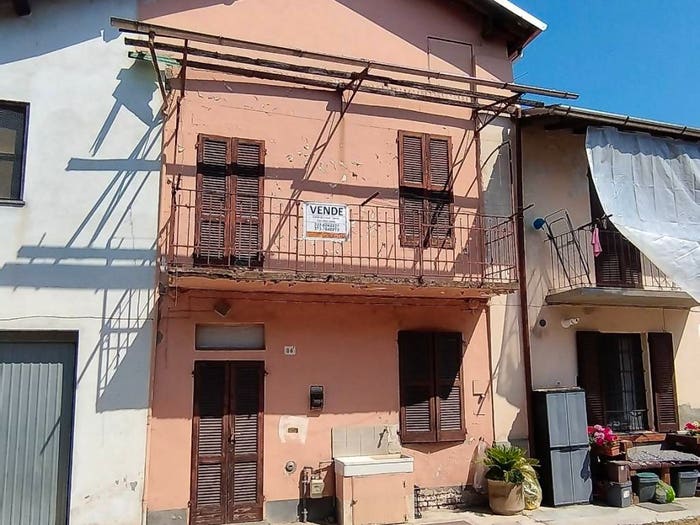 Casa bilocale in vendita in Via Lavatelli, Centro, Cassolnovo