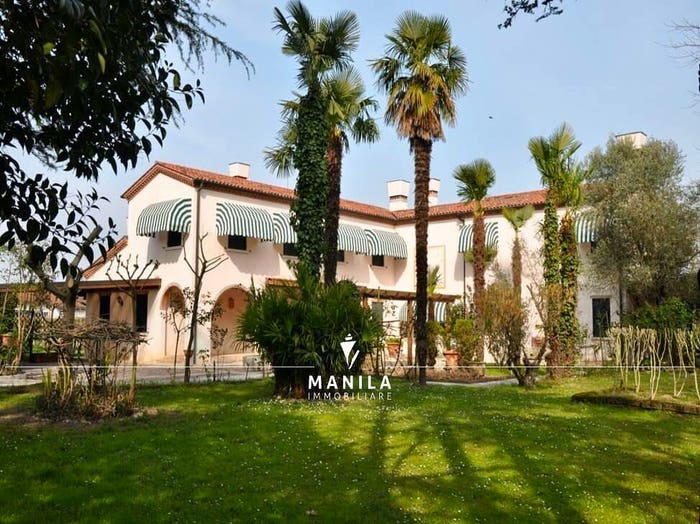 Casa con 6 locali in vendita in Via Caposile Musile di Piave VE Italia, Centro, Musile di Piave